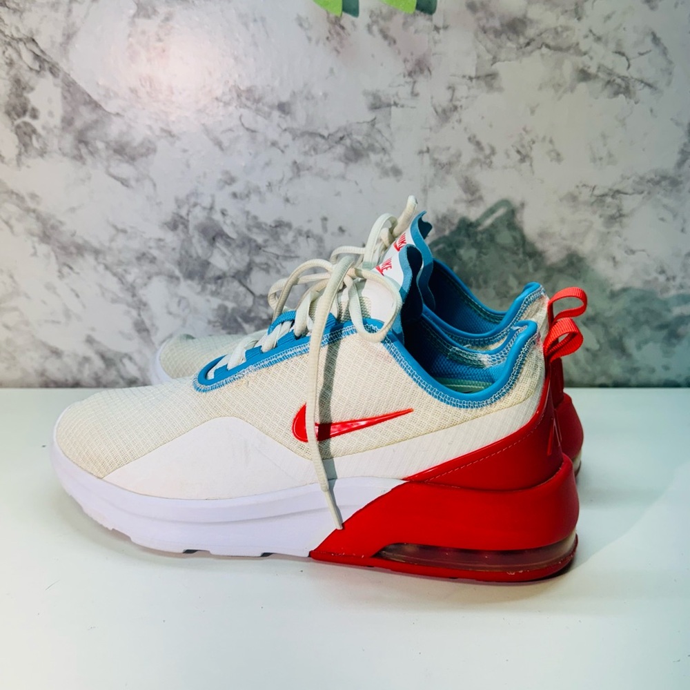 Nike Women's White Blue Red Athletic Sneakers